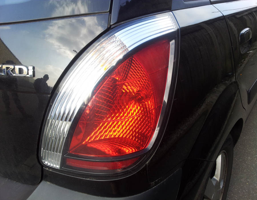 Kia Rio LX CRDI rear-light-drivers